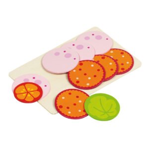 Houten vleeswaren op een plankje-speelgoedkeuken-houten speelgoed-Kiddeaus