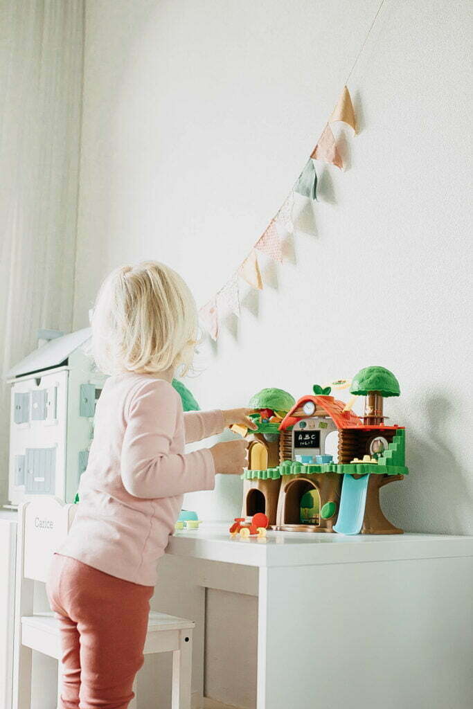 Kijkje in de speelgoedhoek bij...Cheryl-Kiddeaus